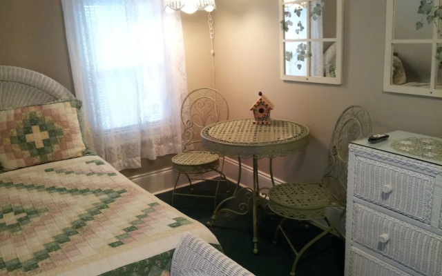 Island Guest House B&B