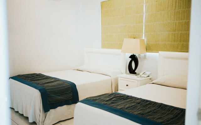 Diamond Bay by Bloom