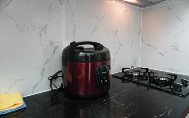 Pleasant 1br Apartment at Puri Orchard