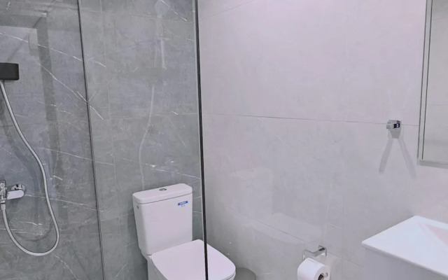 104 NIC - 402 Stay Cosmo City Suite