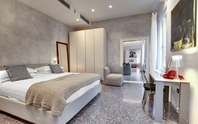 Stunning Modern Apartment in the Heart of Venice