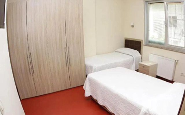 İkiz Palmiye Kiz Oğrenci Pansiyonu - Caters to Women - Hostel