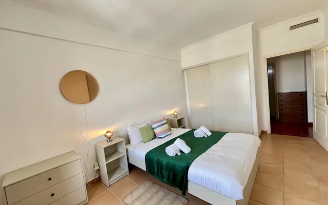 Albufeira Central 9 by Homing