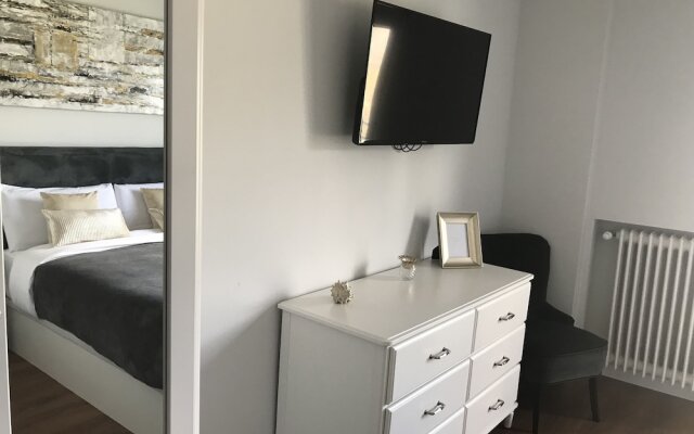 Stay at Home Madrid Apartments VII