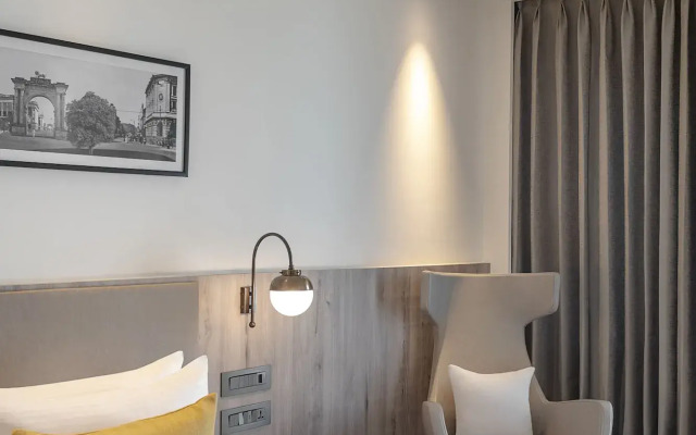 Lemon Tree Premier New Town Kolkata