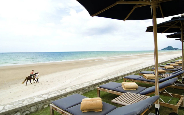 V Villas Hua Hin - MGallery Hotel Collection