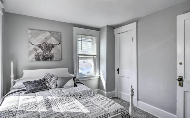 Dog-friendly Home ~ 14 Mi to Highmark Stadium