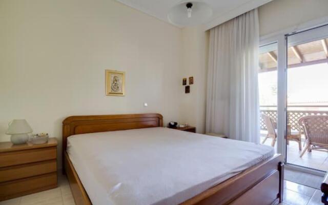 3 Bedrooms cozy Villa- 150m from the beach!