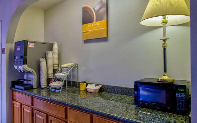 Studio 6 Extended Stay - Birmingham, AL - Medical Center