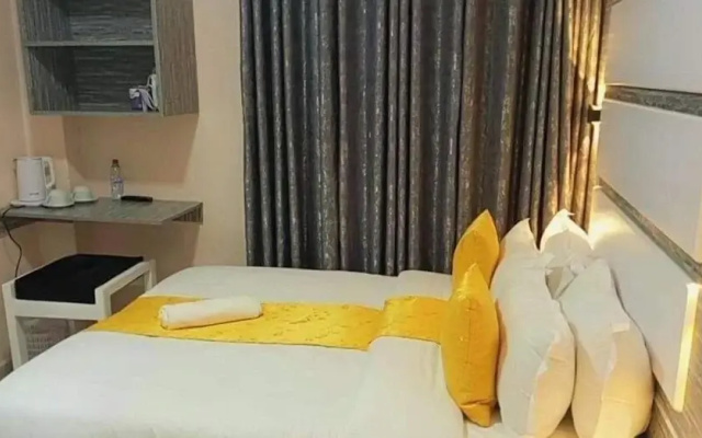 Mt. Everest Hotel Kisii