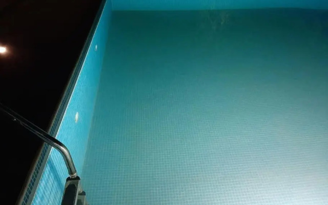 Kantza Private Pool Project, Near Metro, a 60sm Lux Pool for Your Use Only