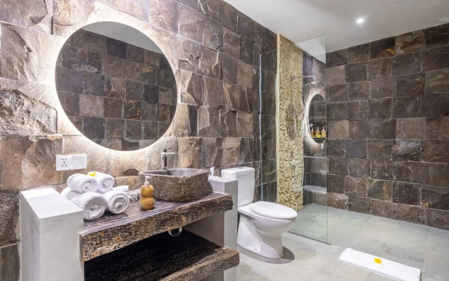 Brand New Luxury 3BR Villa Ethnic Ubud 3