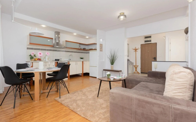 Warsaw Ochota Korotyńskiego by Renters