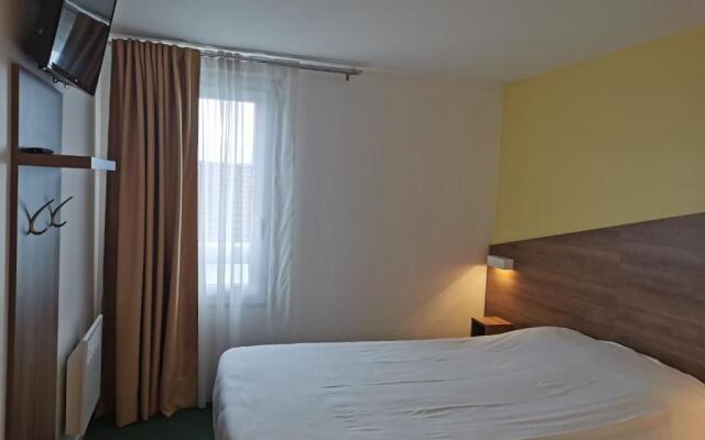 Fasthotel Paris Ouest Bouafle