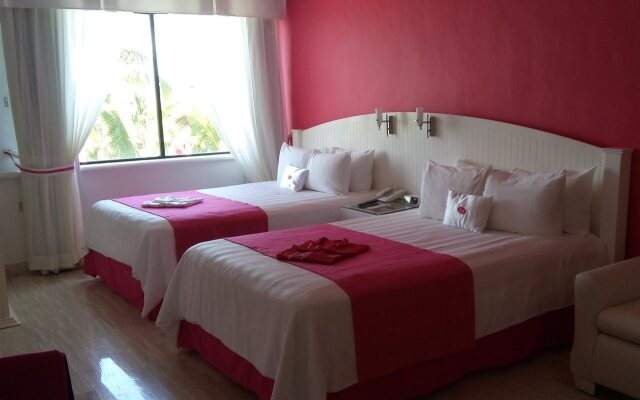 Cyan Cancun Resort Spa