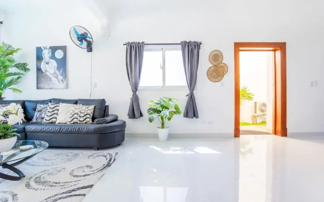 New Stylish 3BR Villa With Private Pool Terrace