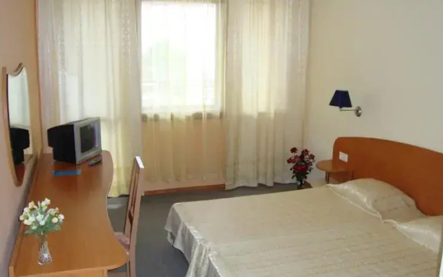 Hotel Fiesta
