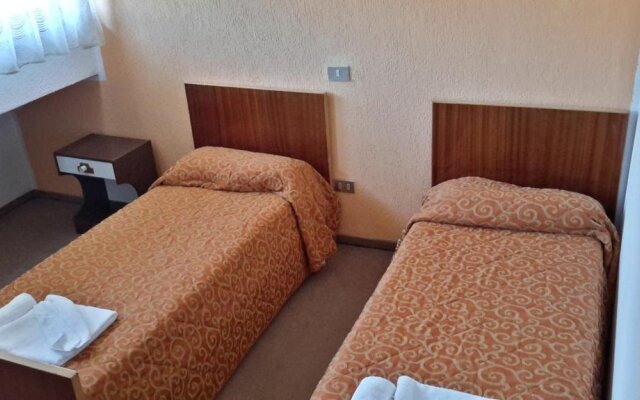 Nikoli - Hotel