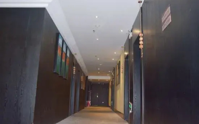 Viais International Hotel (Zhongshan Xiaolan High speed Railway Station Branch)