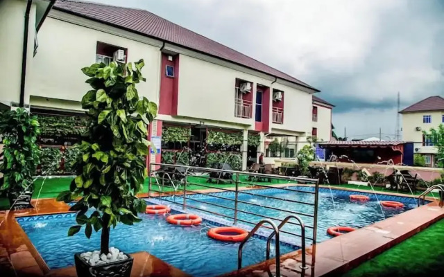 Villa Hilton  Hotels and Apartments