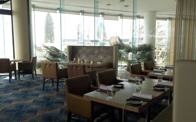 Soul on the Esplanade - HR Surfers Paradise