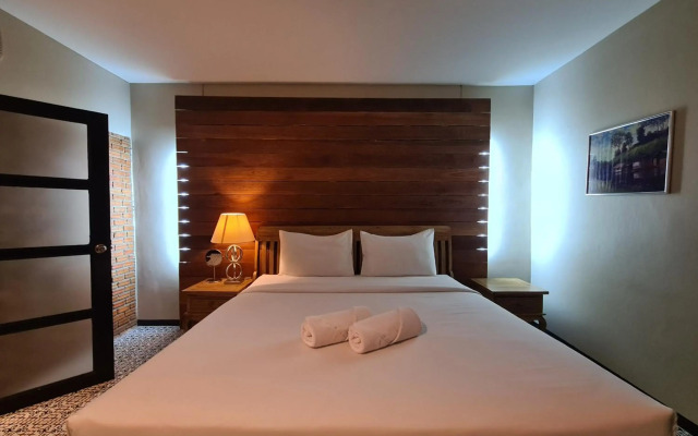 The 8 Factory Hotel Phitsanulok