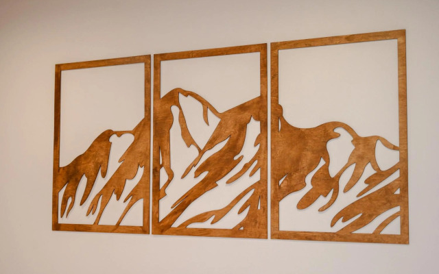 The White Horse Apartment 1