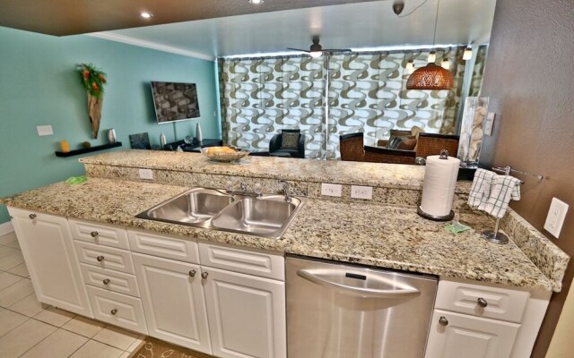 Emerald Beach 1733 - 1977164