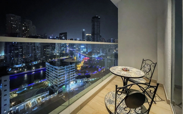 Beach View 2BR Ultra-luxurious Apt- 1504