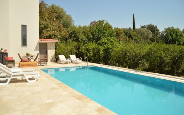 Important Group Villa BD469 4 Bedrooms