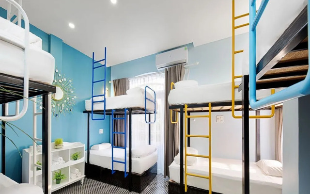 The Mirror Danang Hostel