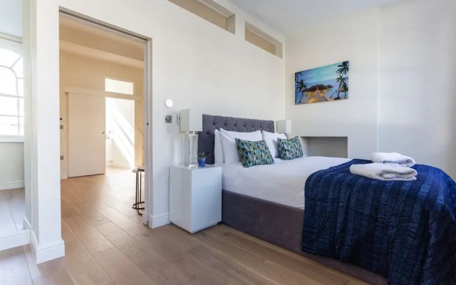 Modern 2BR Townhouse with Private Terrace