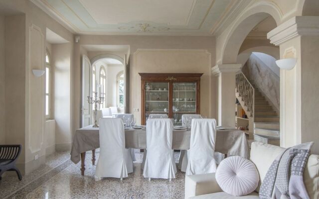 Villa Costanza
