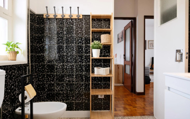 ! Luminous 2BR Top Floor ! Praça da República