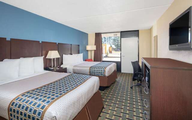Travelodge by Wyndham Savannah Area/Richmond Hill