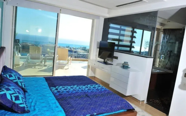 Elite Admiral Premium B810