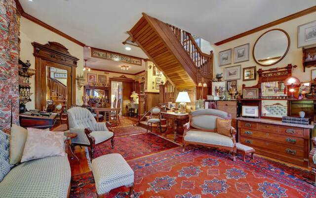 134 Southeast Townhome #1025 - 2 Br Townhouse