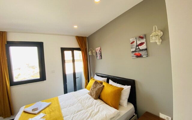 Happy Dreams Apart Hotel
