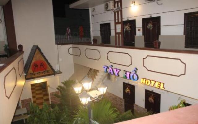 Tay Ho Hotel
