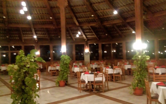 Laguna Beach Marsa Resort