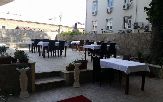 Arca Palace Otel & Restaurant