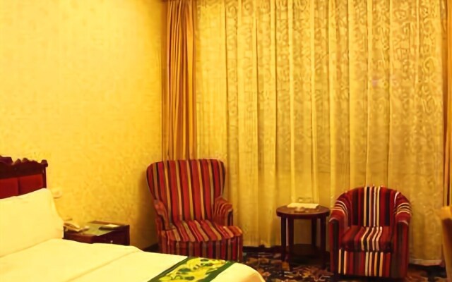 Roman Holiday Hotel