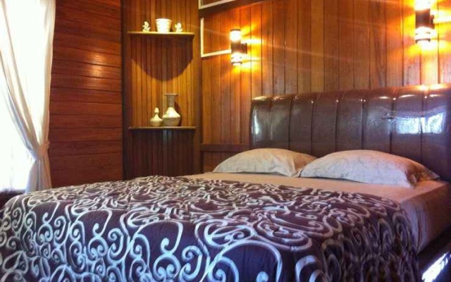 Palanta Roemah Kajoe Syariah Villa – Guest Rooms – Padang