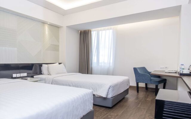 Golden Tulip Essential Makassar