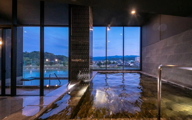Hitoyoshi Onsen Nabeya