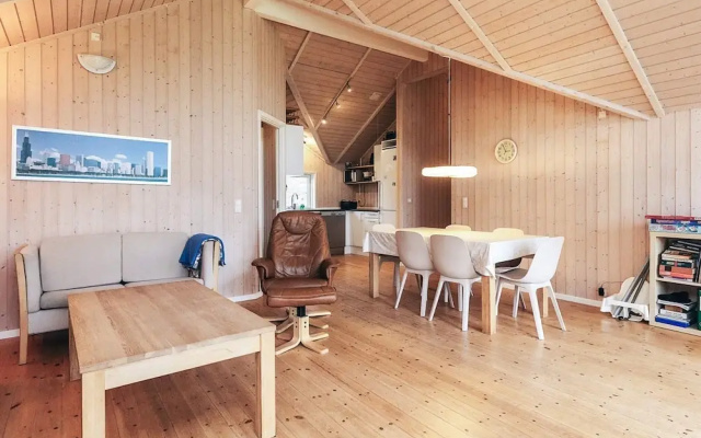 6 Person Holiday Home in Hojby-by Traum