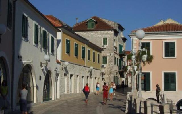 Herceg Novi Old Town Apartment