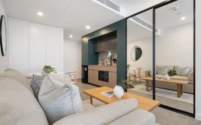Modern Studio With Rooftop and BBQ Access