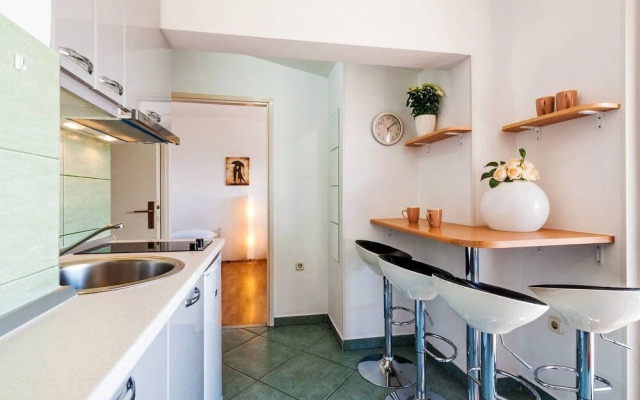 Brane - Free Parking - A1 Barbara