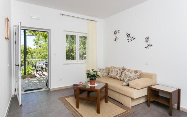 Apartments Olive